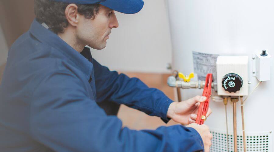 Expert burst pipe repair services in South English, IA